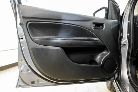 2020 Mitsubishi Mirage LE