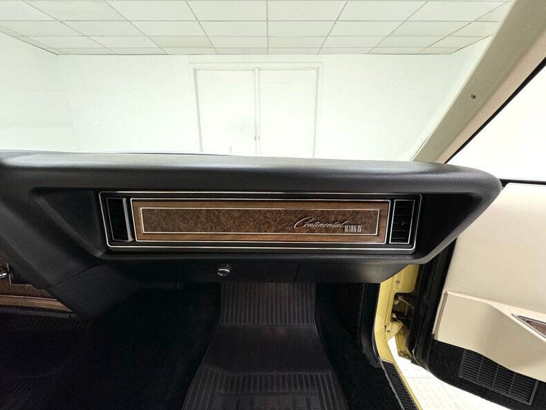 1973 Lincoln Continental