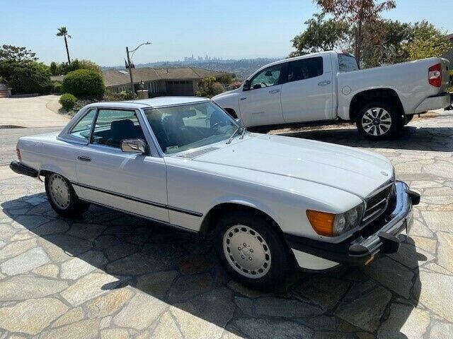 1987 Mercedes-Benz 560-Class 560 SL