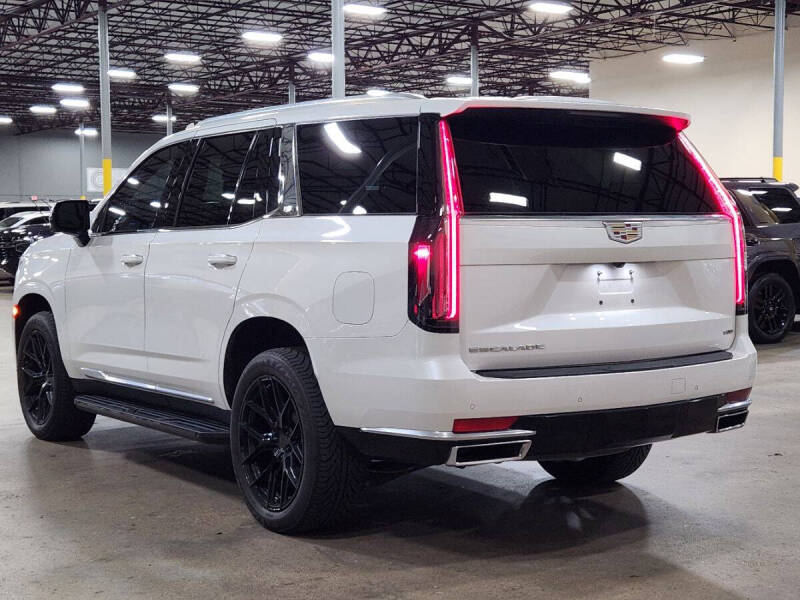 2022 Cadillac Escalade Luxury