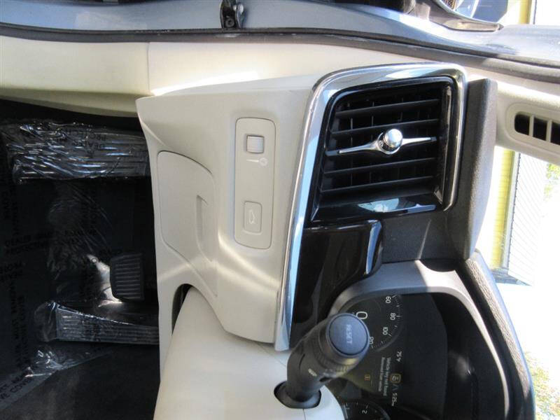 2018 Volvo S90 T5 Momentum