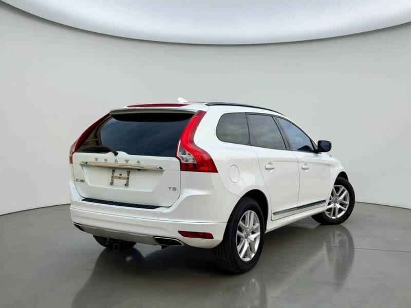 2017 Volvo XC60 T5 Dynamic
