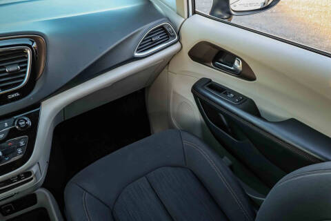 2019 Chrysler Pacifica L