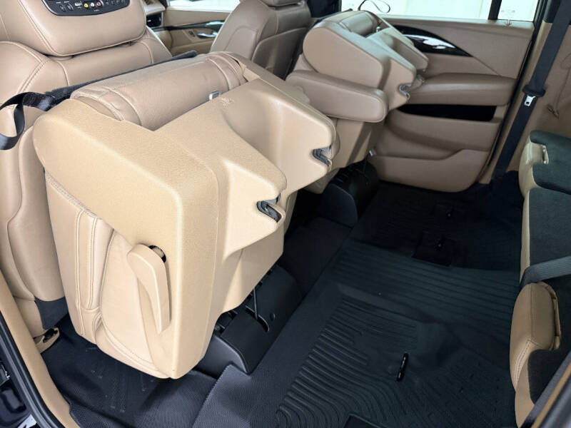 2019 Cadillac Escalade ESV Platinum