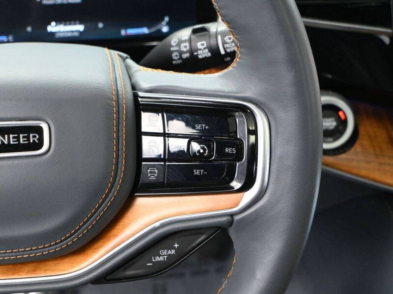 2023 Jeep Grand Wagoneer L Series II