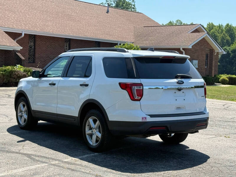 2018 Ford Explorer