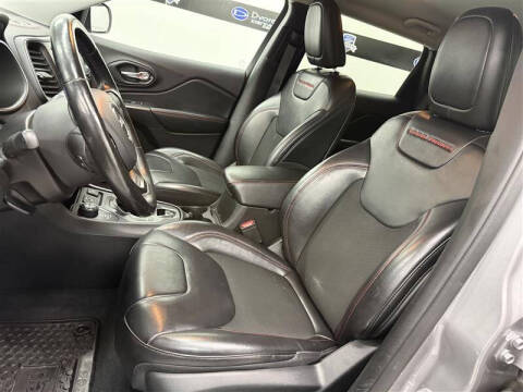 2020 Jeep Cherokee Trailhawk