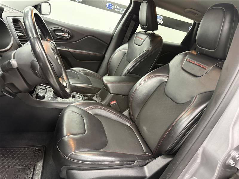 2020 Jeep Cherokee Trailhawk