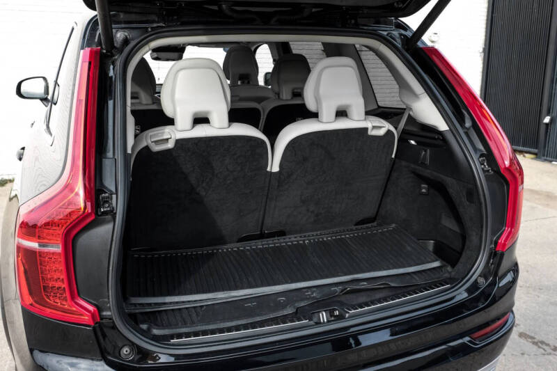 2020 Volvo XC90 T5 Momentum