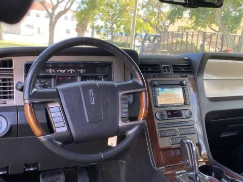 2014 Lincoln Navigator L