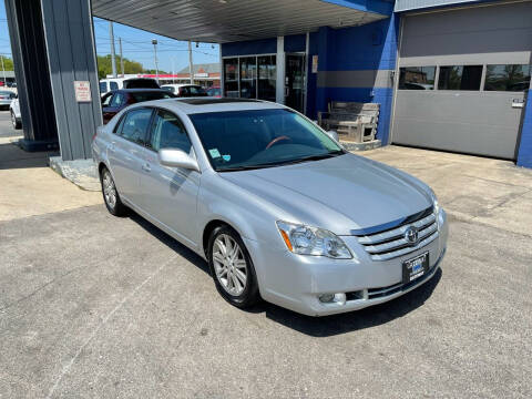2005 Toyota Avalon for sale at Gateway Motor Sales in Cudahy WI