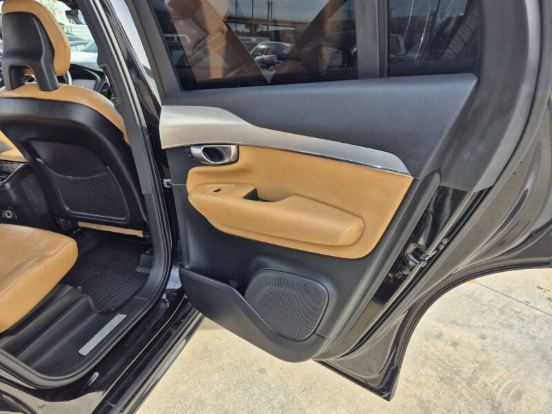 2018 Volvo XC90 T5 Momentum 7-Passenger