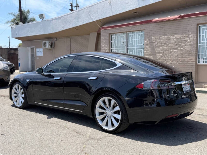 2016 Tesla Model S 90D