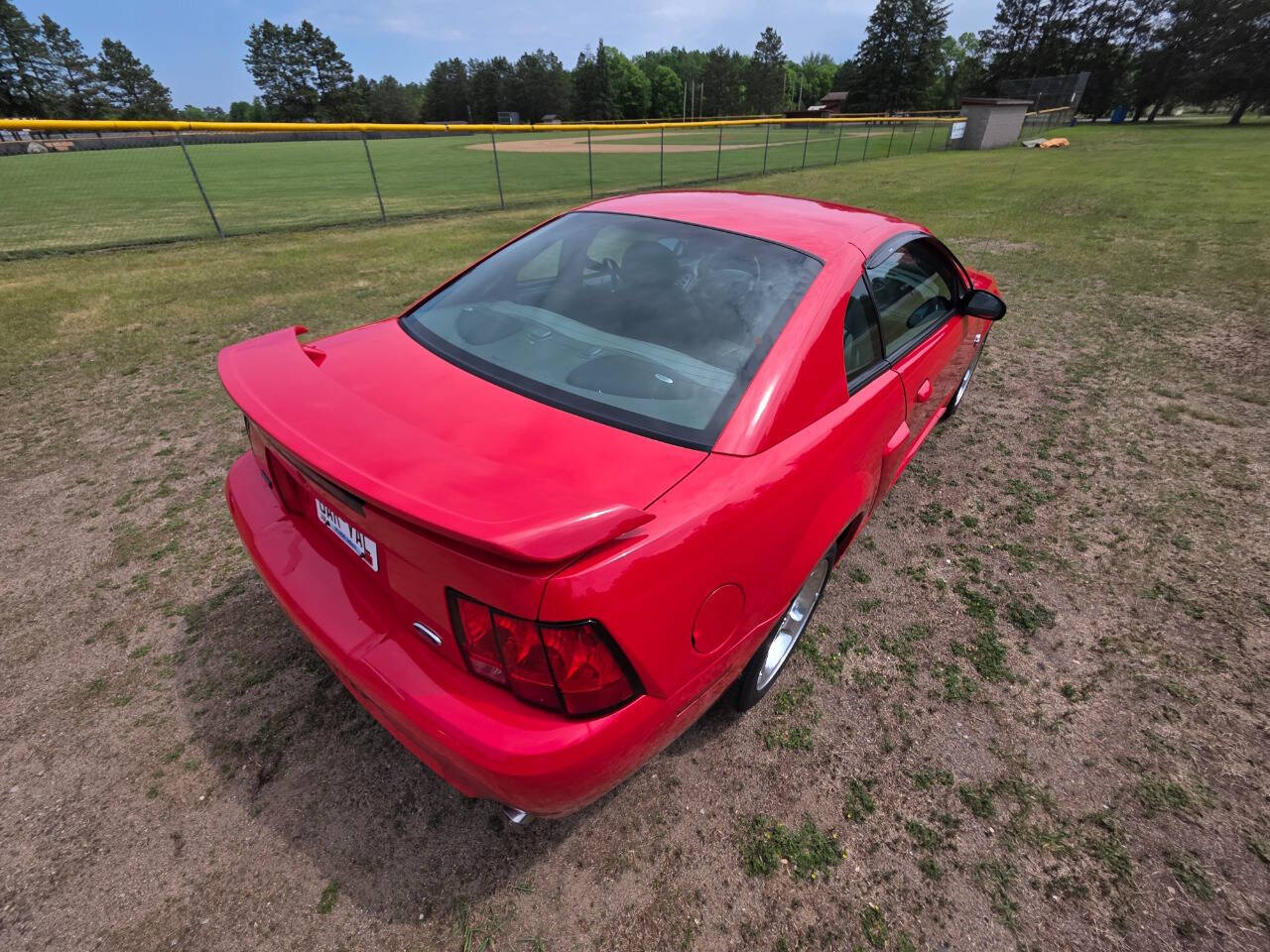 2004 Ford Mustang 14