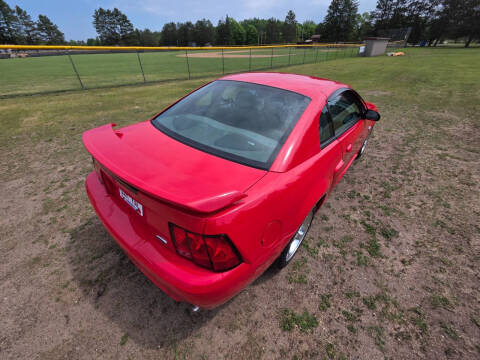 2004 Ford Mustang GT Deluxe