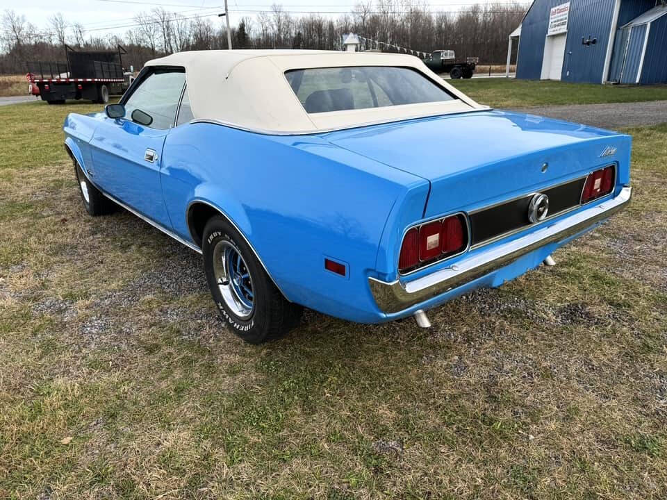 1972 Ford Mustang 18