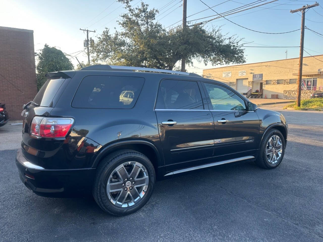 2012 GMC Acadia for sale at Sarenco Auto Inc in Dallas, TX