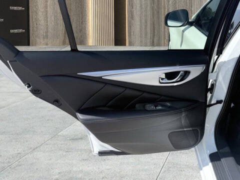 2023 Infiniti Q50 Luxe