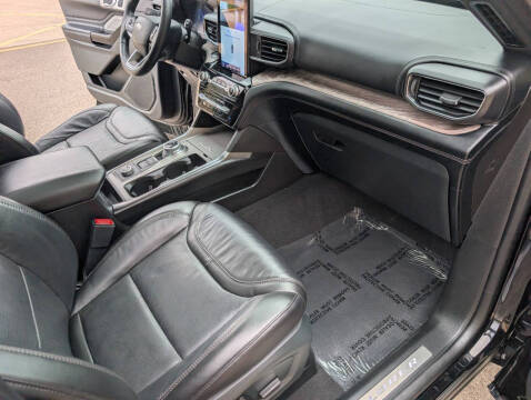 2023 Ford Explorer Platinum