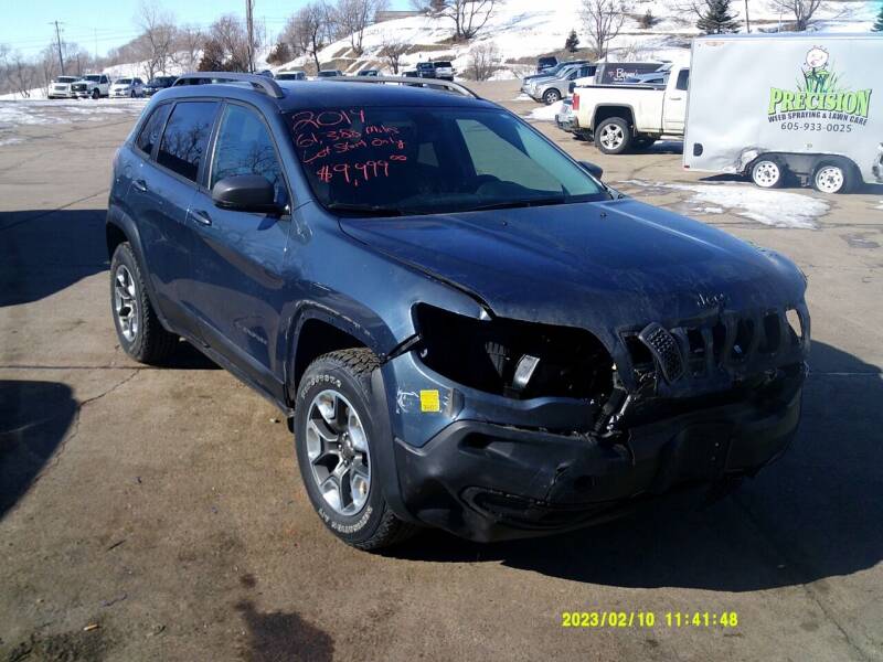 2019 Jeep Cherokee for sale at Barney's Used Cars in Sioux Falls SD