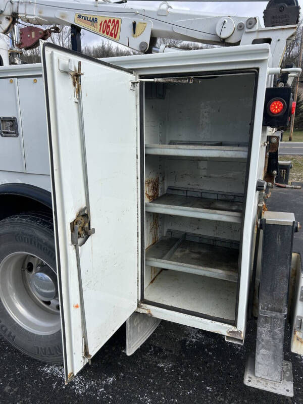 2006 Peterbilt 335 Mechanic's Truck