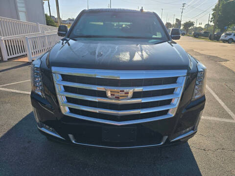 2017 Cadillac Escalade Luxury