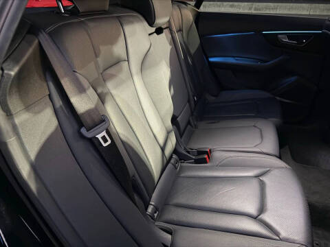 2019 Audi Q8 quattro Premium Plus 55 TFSI