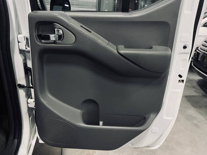 2016 Nissan Frontier SV