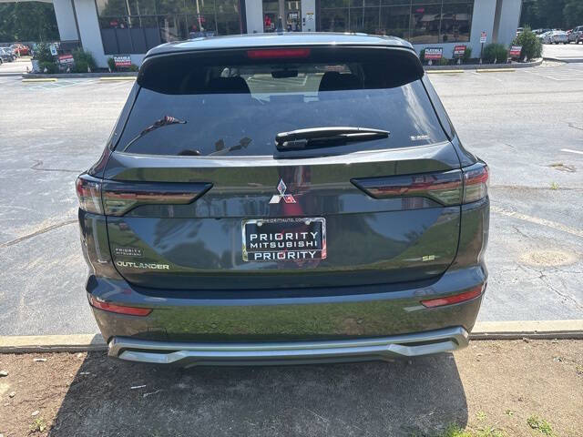 2025 Mitsubishi Outlander SE