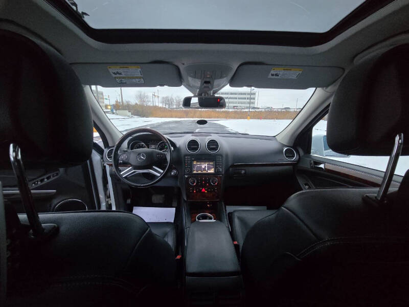 2011 Mercedes-Benz GL-Class GL 550 4MATIC