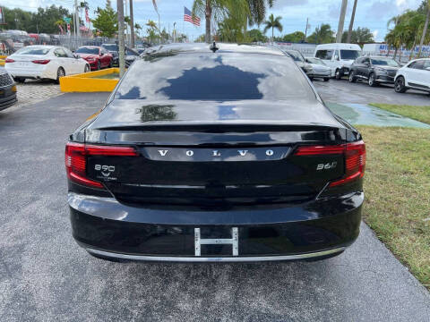 2023 Volvo S90 B6 Plus