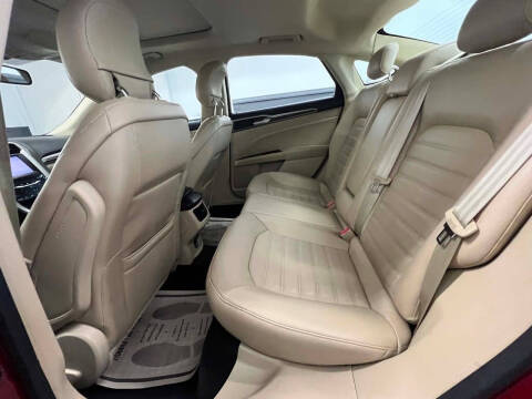2013 Ford Fusion SE