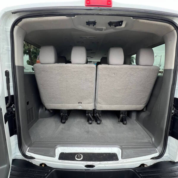 2015 Nissan NV
