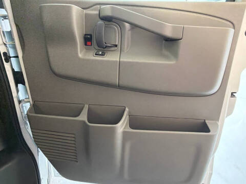 2024 GMC Savana 2500
