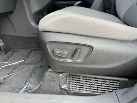 2024 Toyota Sienna LE 8-Passenger