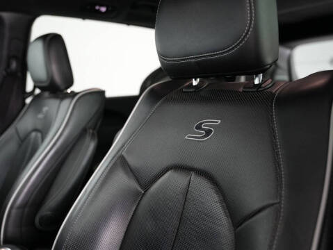 2019 Chrysler Pacifica Hybrid Limited