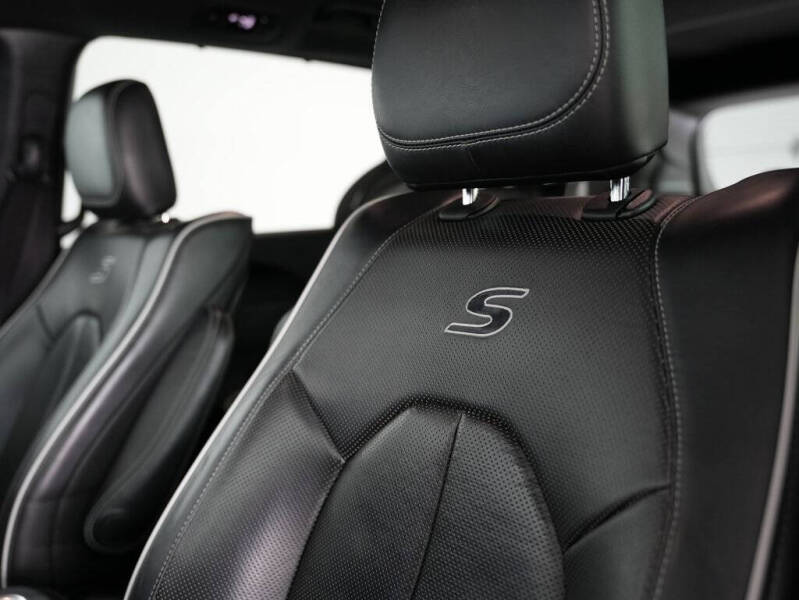 2019 Chrysler Pacifica Hybrid Limited