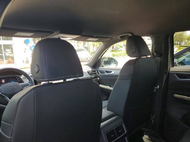 2026 Volkswagen Atlas Cross Sport SE