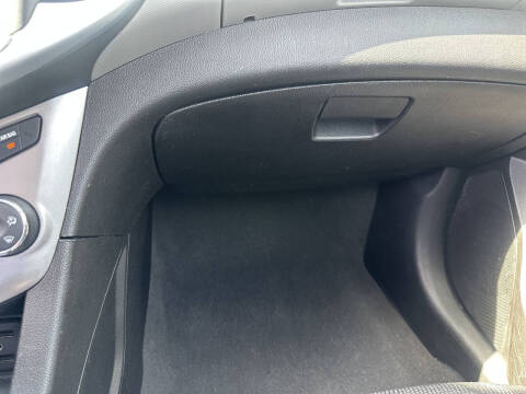 2019 Chevrolet Sonic LT Auto