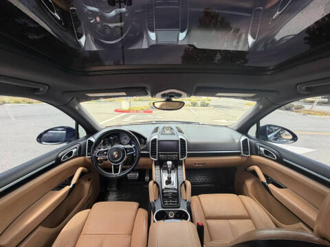 2016 Porsche Cayenne S E-Hybrid