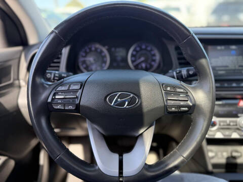 2020 Hyundai Elantra