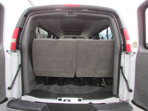 2017 Chevrolet Express LT 3500