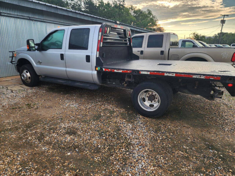 2013 Ford F-350 Super Duty XLT photo 3