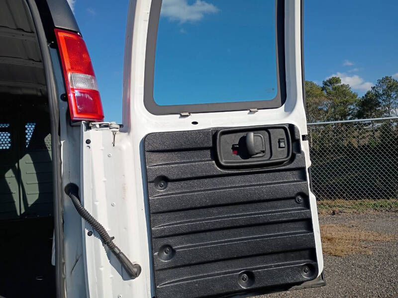 2022 Chevrolet Express 2500