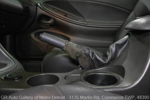 2004 Ford Mustang GT Deluxe