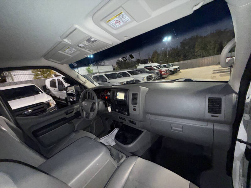 2019 Nissan NV 2500 HD SV