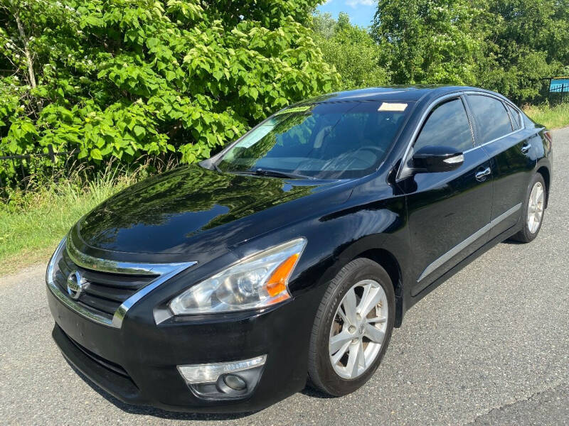 2015 Nissan Altima for sale at Used Cars of Fairfax LLC in Woodbridge VA