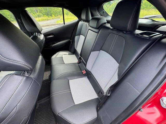2025 Toyota Corolla Hatchback XSE