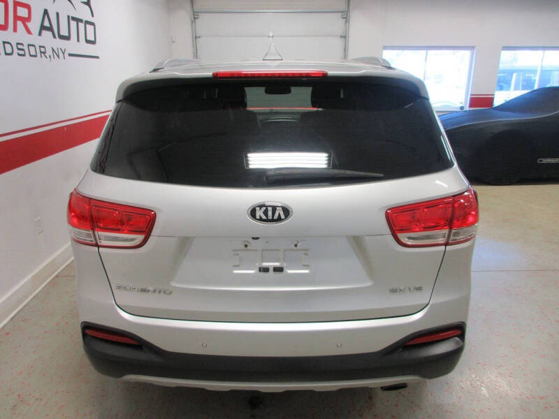 2017 Kia Sorento EX V6