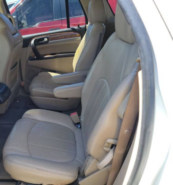 2011 Buick Enclave CXL-2